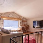 Petra Boutique Villa *