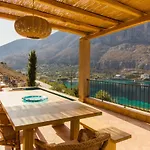 Villa Petra Boutique *