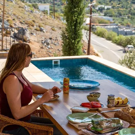 Willa Petra Boutique